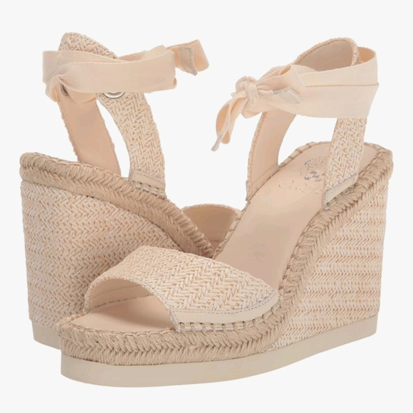 Vince Camuto Bendsen Wedges - Picture 1 of 9